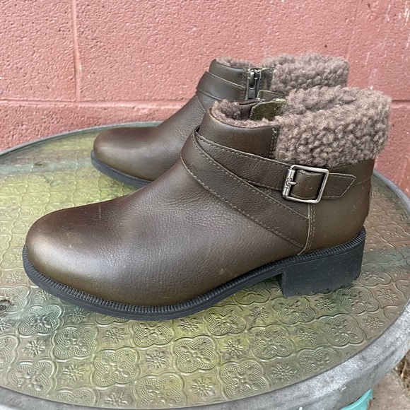 UGG Benson Boot II Waterproof Zip Ankle Boots Booties Size 8 - Picture 2 of 11